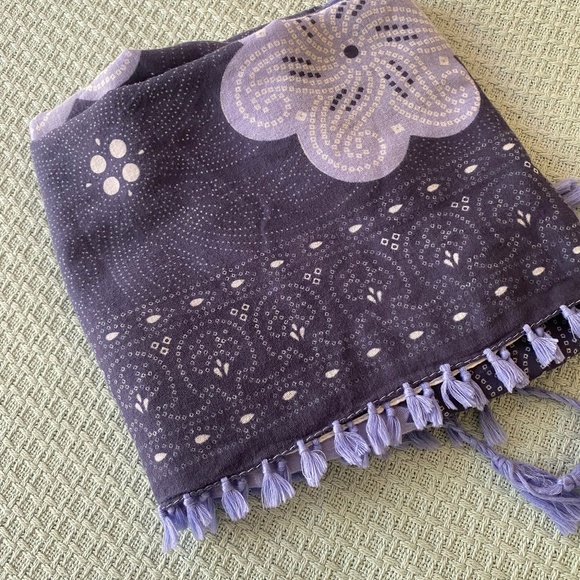 ECHO COTTON BLUE FRINGE SCARF SHAWL - Picture 1 of 14